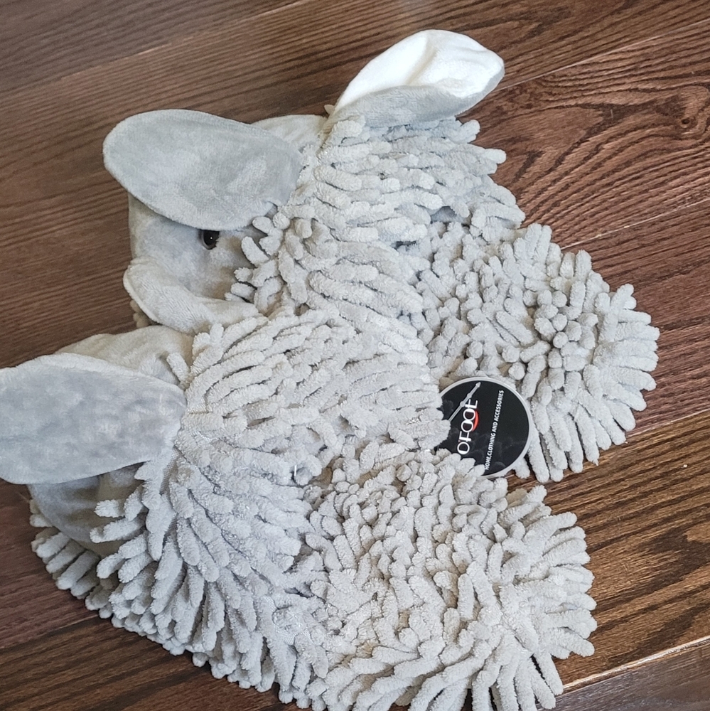 Cozy Plush Bunny Ear Slippers - Picture 4 of 8